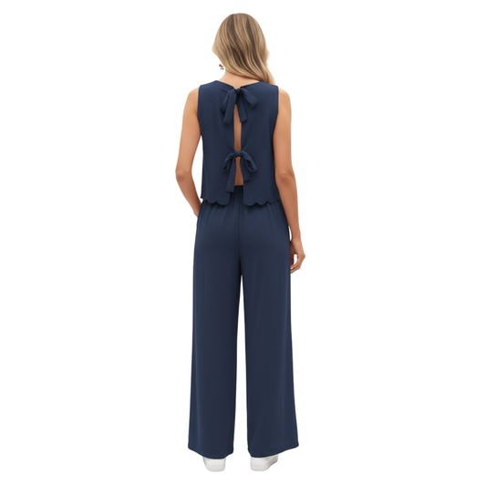 Women's Set – Scalloped Sleeveless Top and Wide Ankle-Length Pants — product view