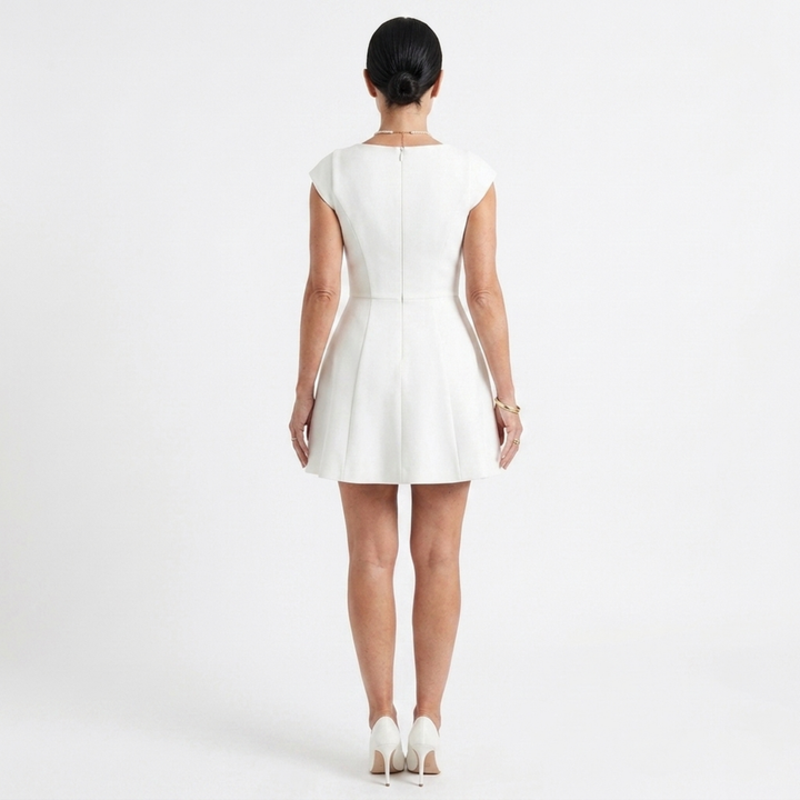 Damenkleid mit eckigem Ausschnitt — Produktansicht