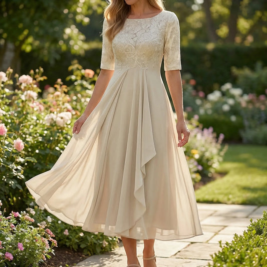 Damenkleid mit Spitzendetails — Hellgelb