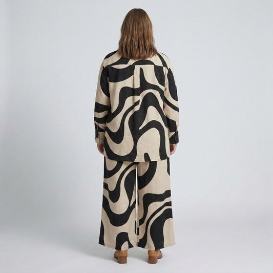 Plus Size Two-Piece Set with Graphic Pattern — Black