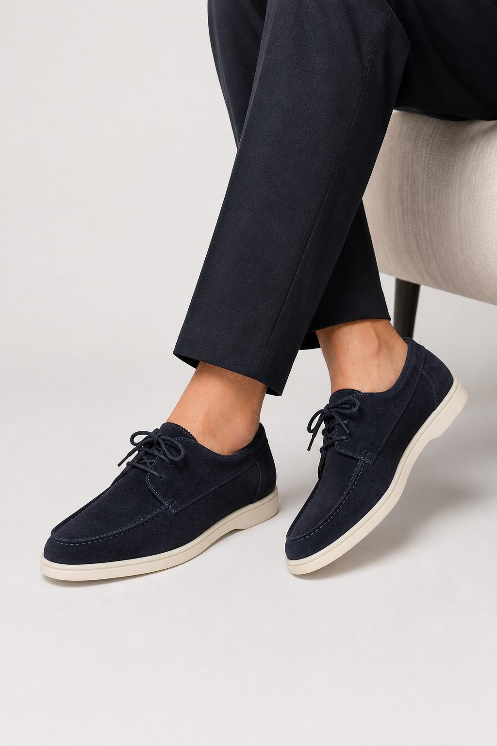 Men’s Loafers – Laces and Classic Shape for Refined Everyday Style — product view