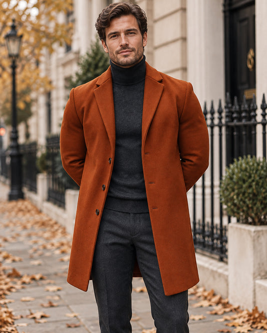 Trench coat for men with a sculpted cut and fluid drape — Brown