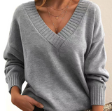 Elara | Women's Relaxed Fit Classic Knitted Jumper — view 6