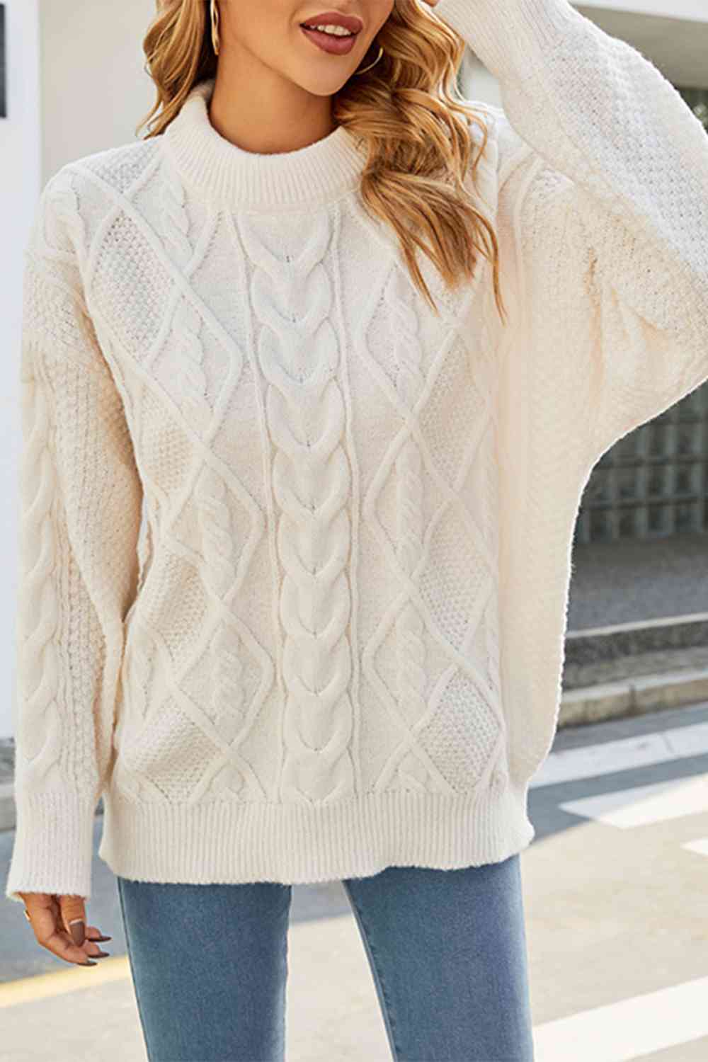 Auden | Women's Oversized Cable Knit Jumper — view 3