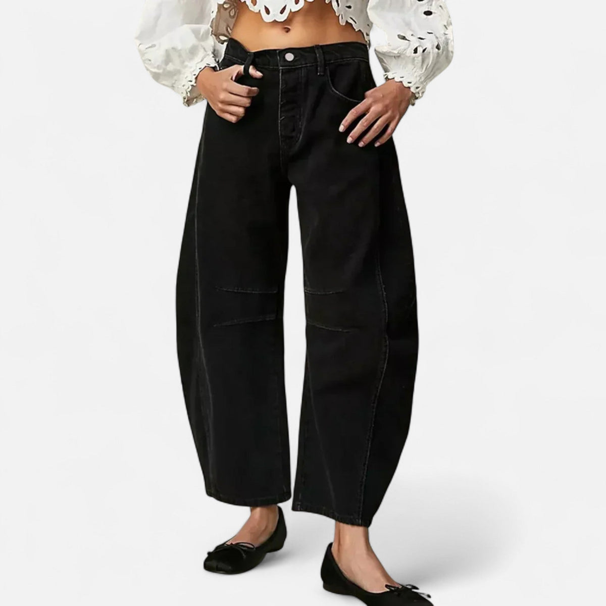 Jean Woman Loose Comfort Wide Cut — Black