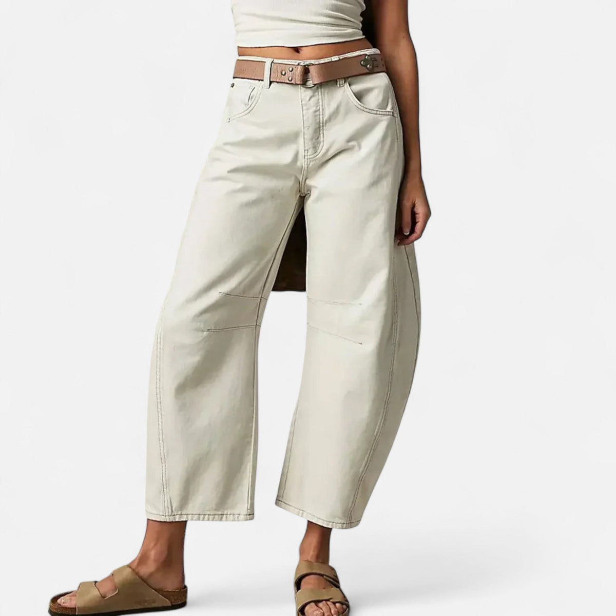 Jean Woman Loose Comfort Wide Cut — Beige
