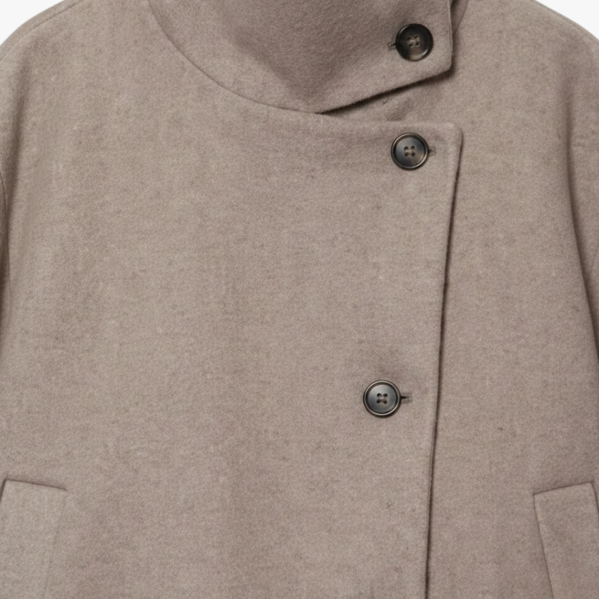 Women's Loose Coat – Long Sleeves, Buckle and Stand-Up Collar — Light Khaki