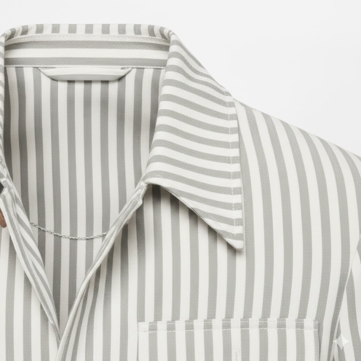 Striped desert jacket for men with belt and four patch pockets — Olive