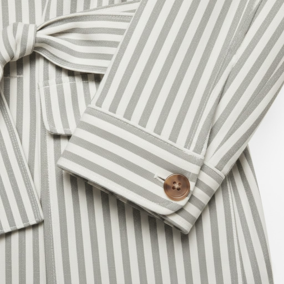 Striped desert jacket for men with belt and four patch pockets — Olive