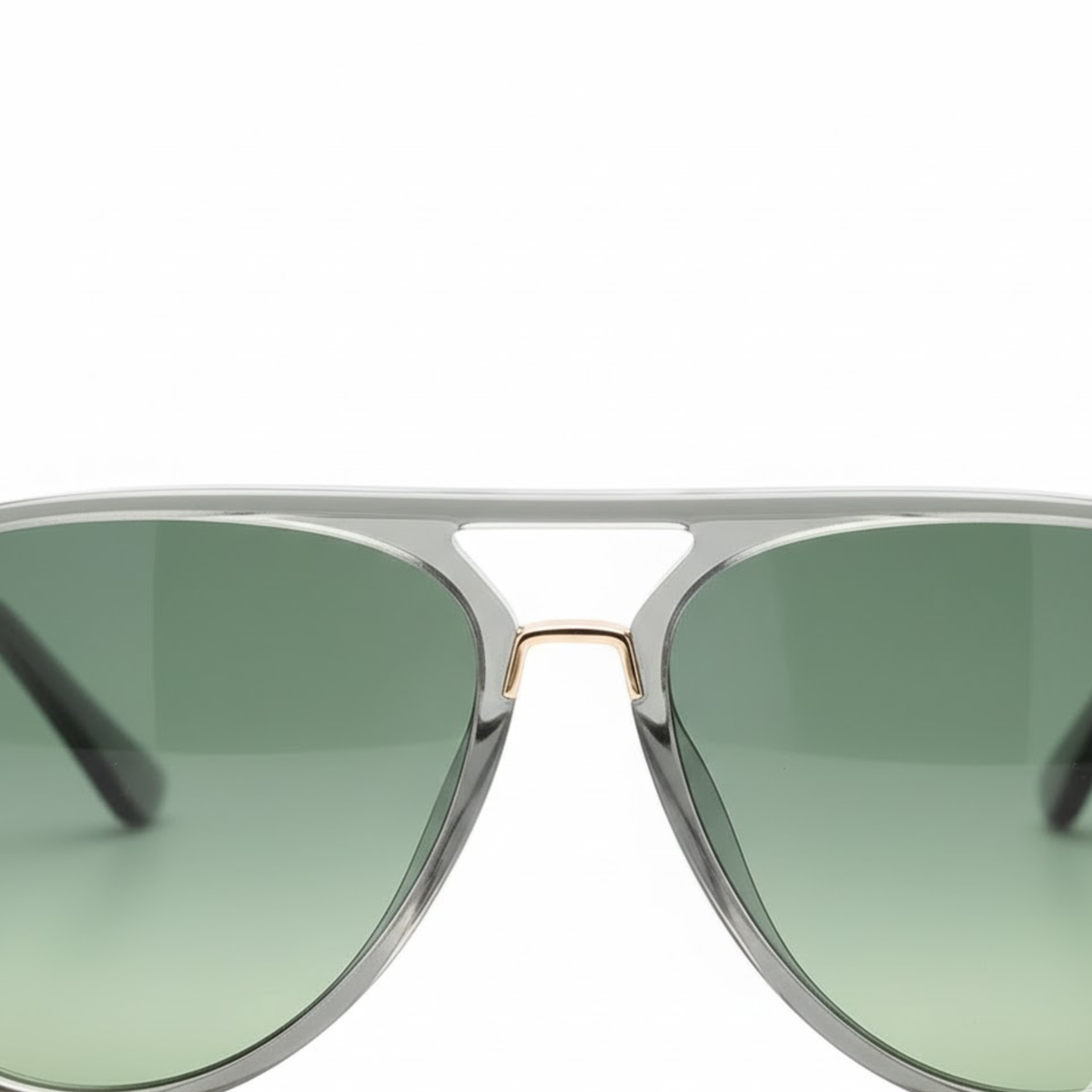 Lunettes de soleil pour femmes et hommes avec une monture aviateur et des verres teintés — Blanc
