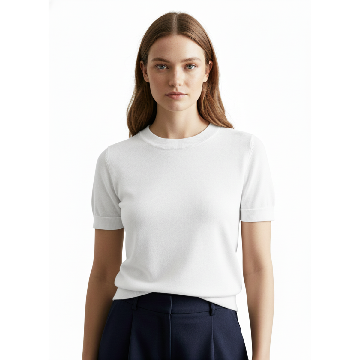 T-shirt pour femme en maille avec une silhouette ajustée — Blanc