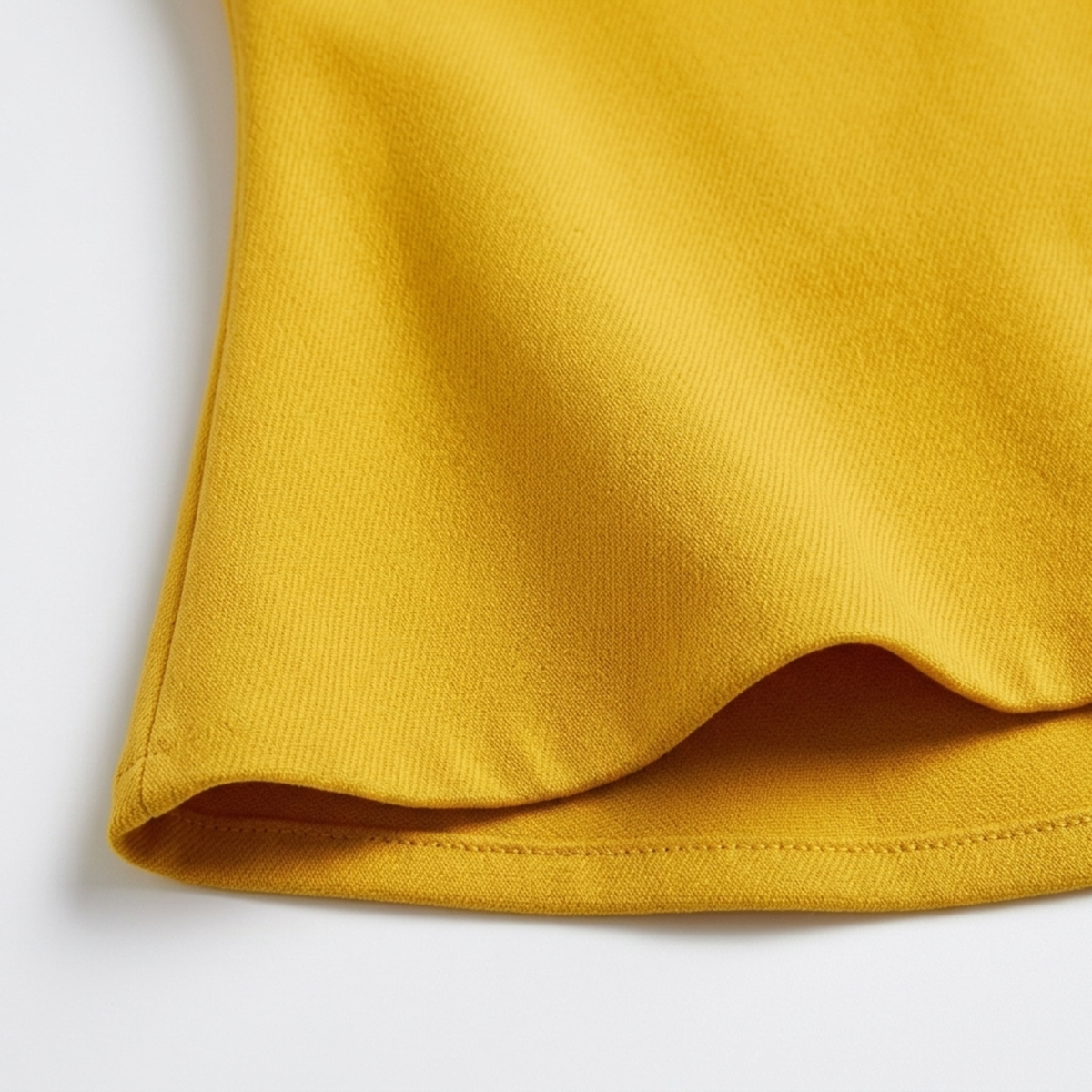 Short crop top for women — strapless — beach — product view