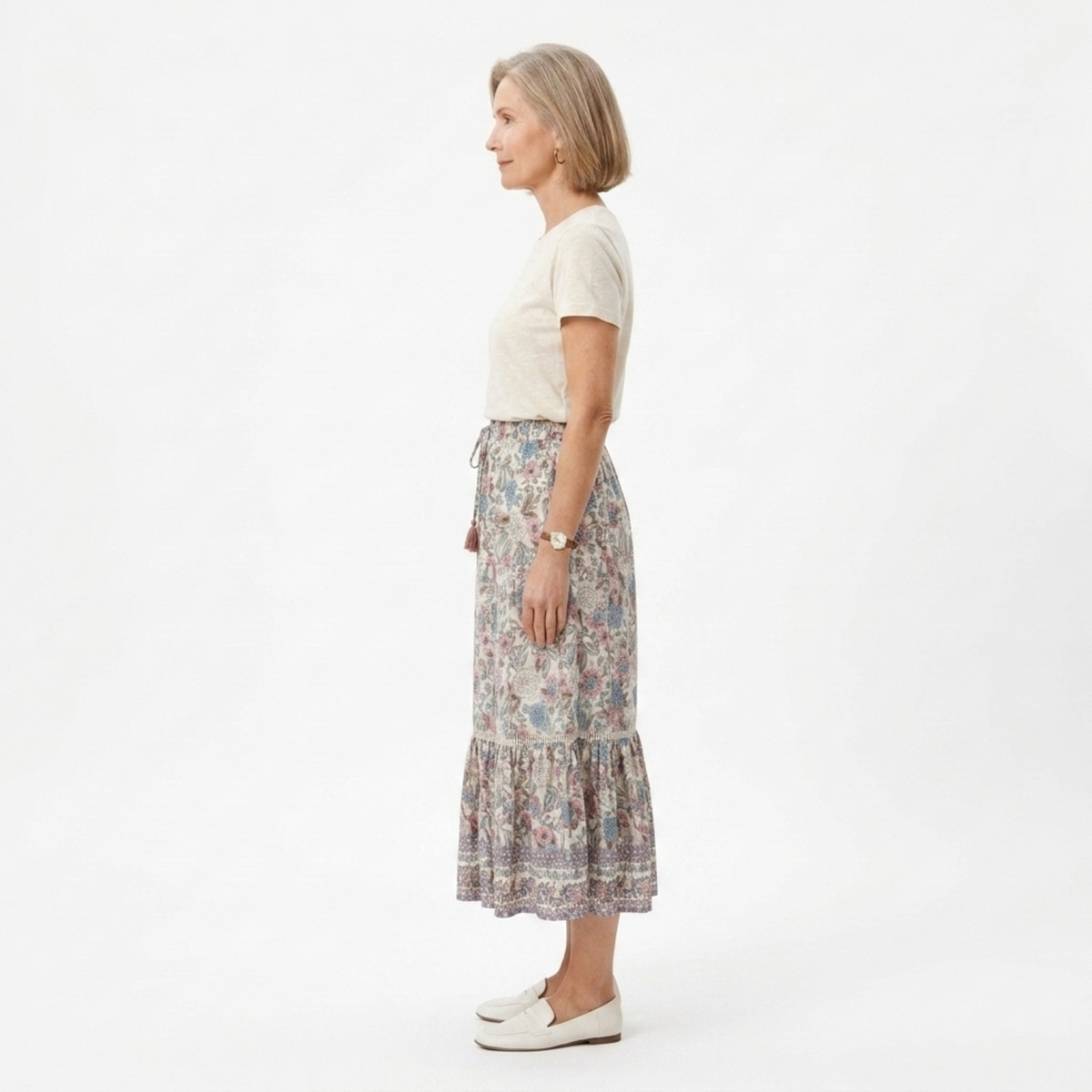 Long floral maxi skirt — high waist with lacing — summer vacation — product view