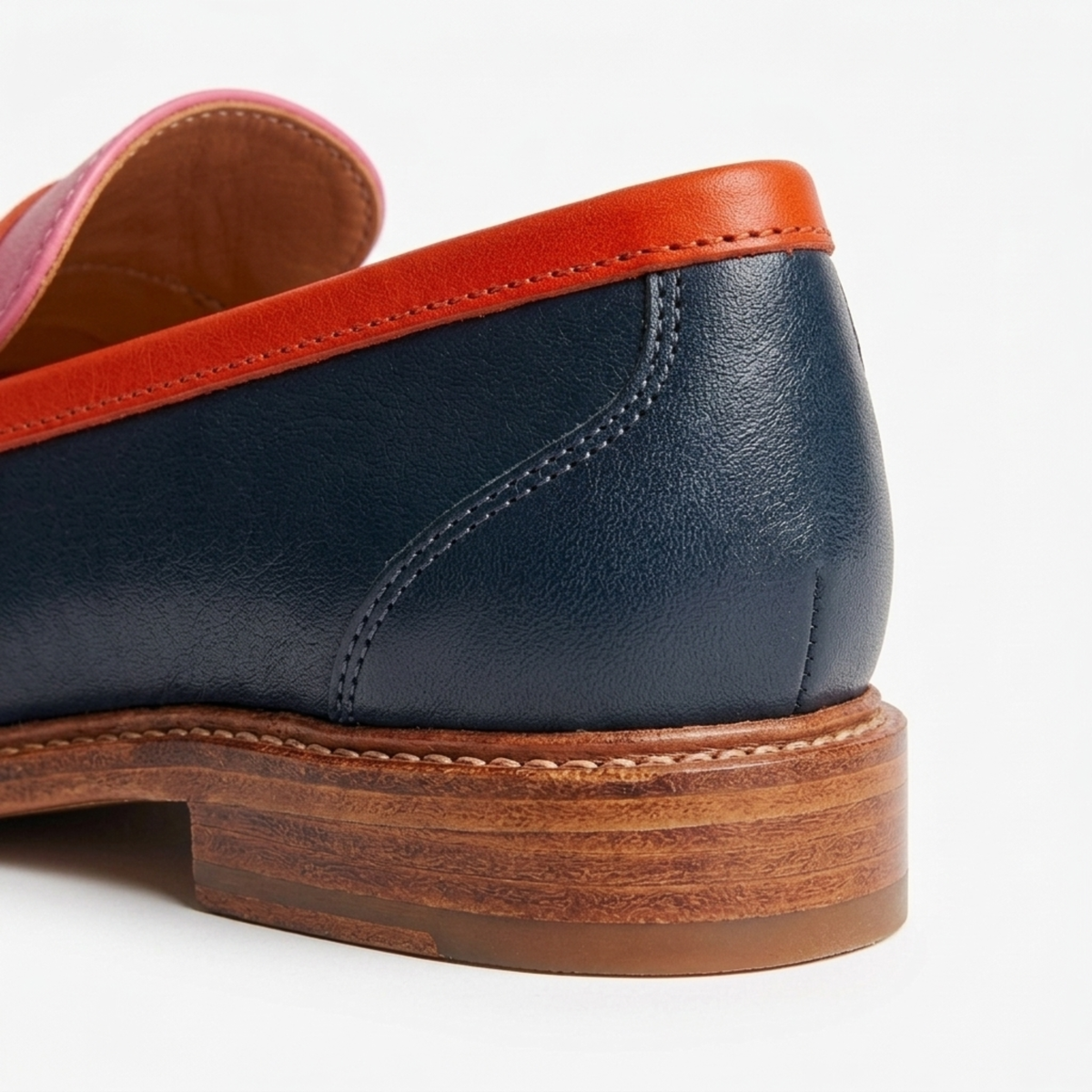 Multicolored flat sole moccasins for everyday wear — Pink
