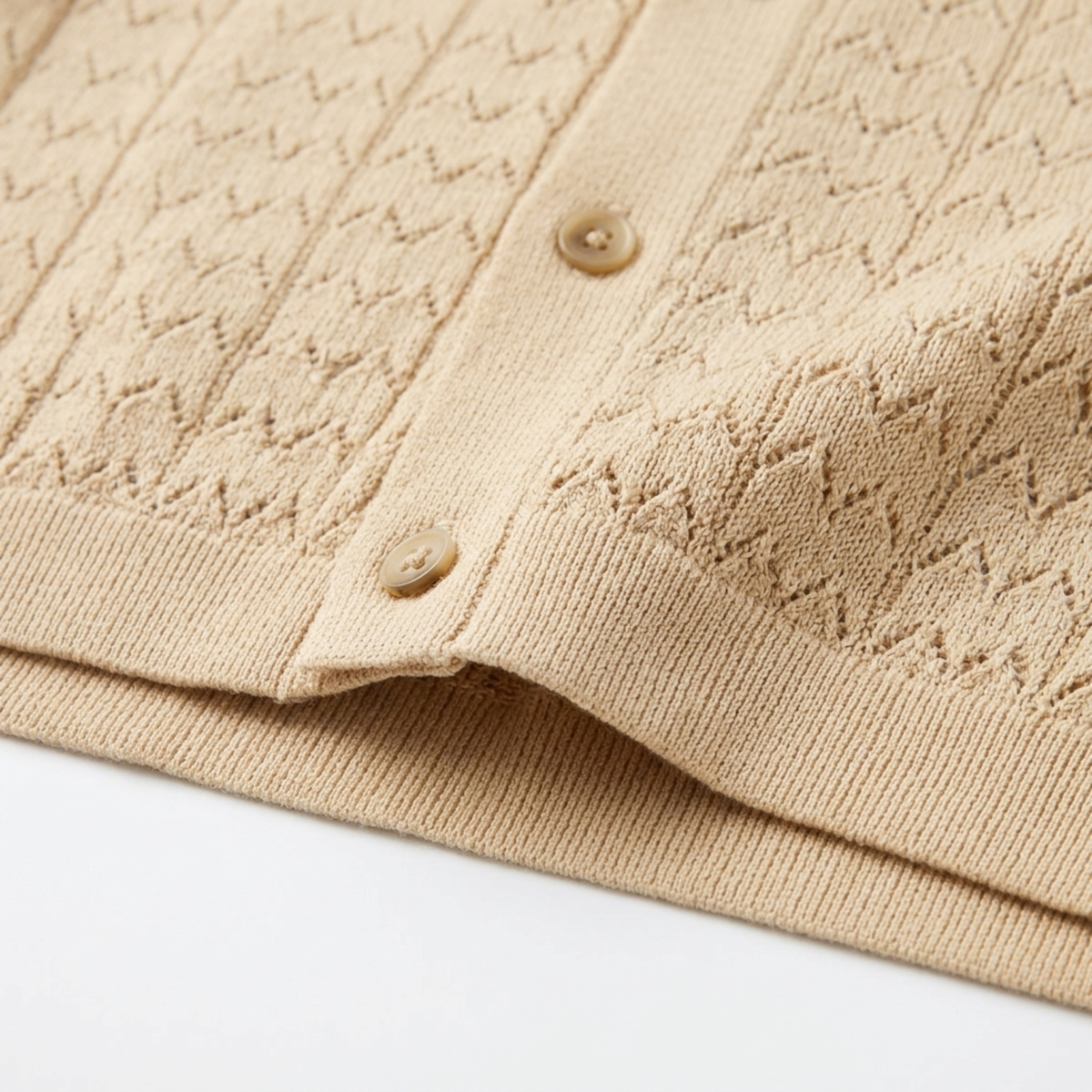Men's knit polo shirt — jacquard pattern — casual retro style — product view