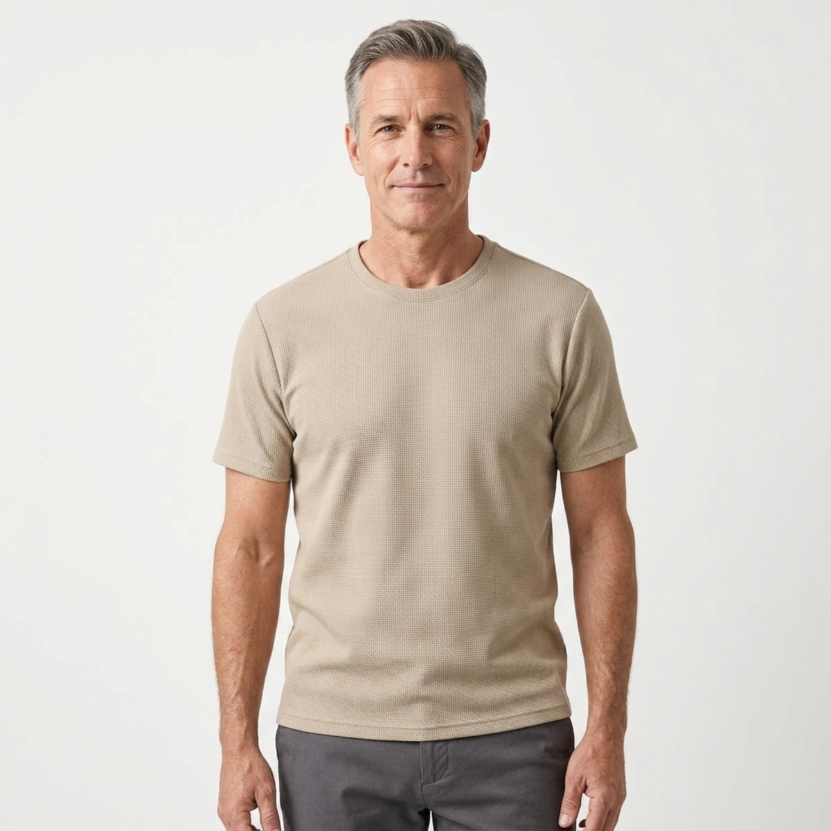 Strukturiertes Herren-Strick-T-Shirt – lockerer Schnitt — Beige