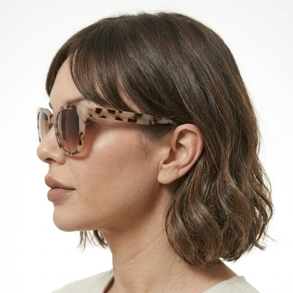 Women's Oversized Square Sunglasses – Thick Frame and Tinted Lenses — product view