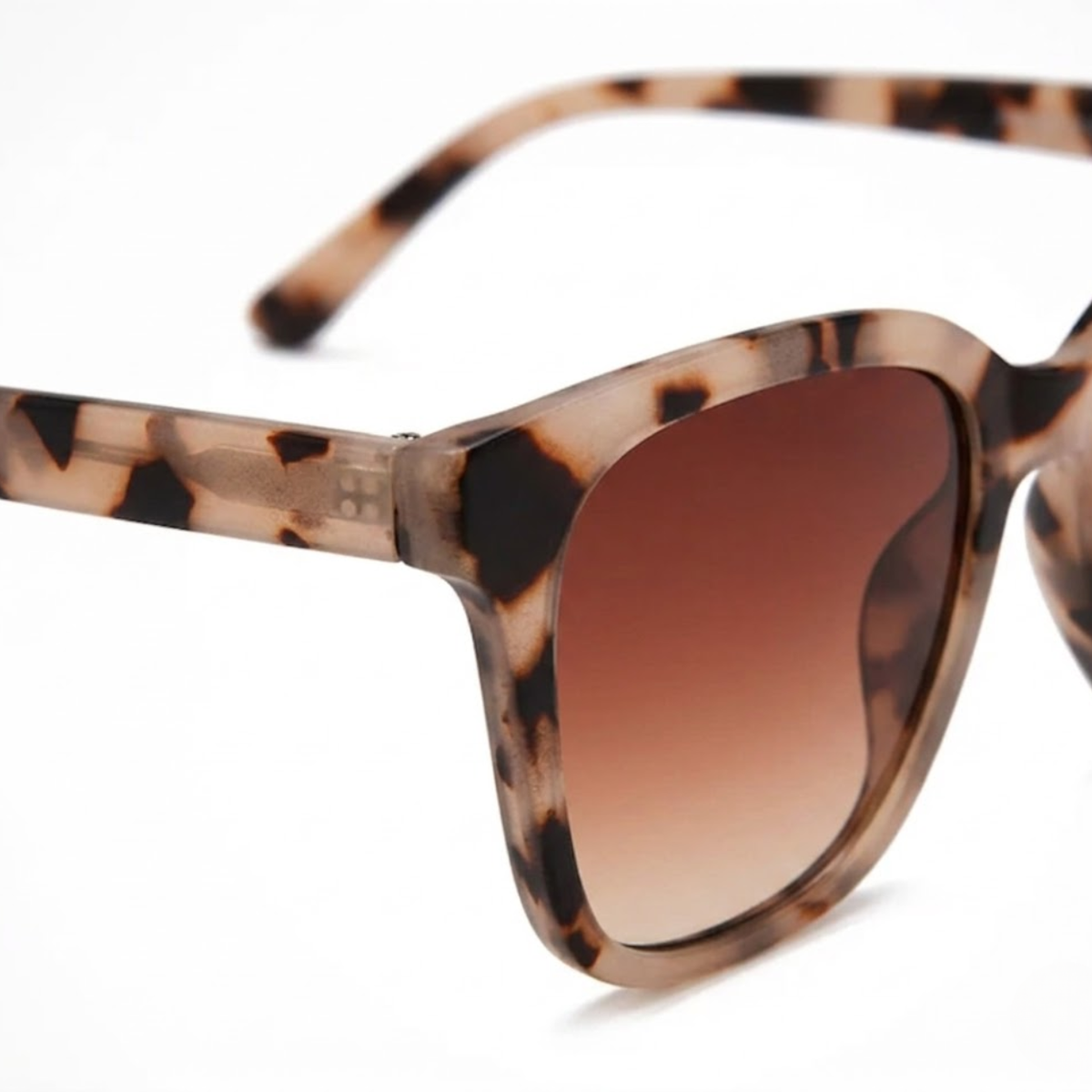 Women's Oversized Square Sunglasses – Thick Frame and Tinted Lenses — product view