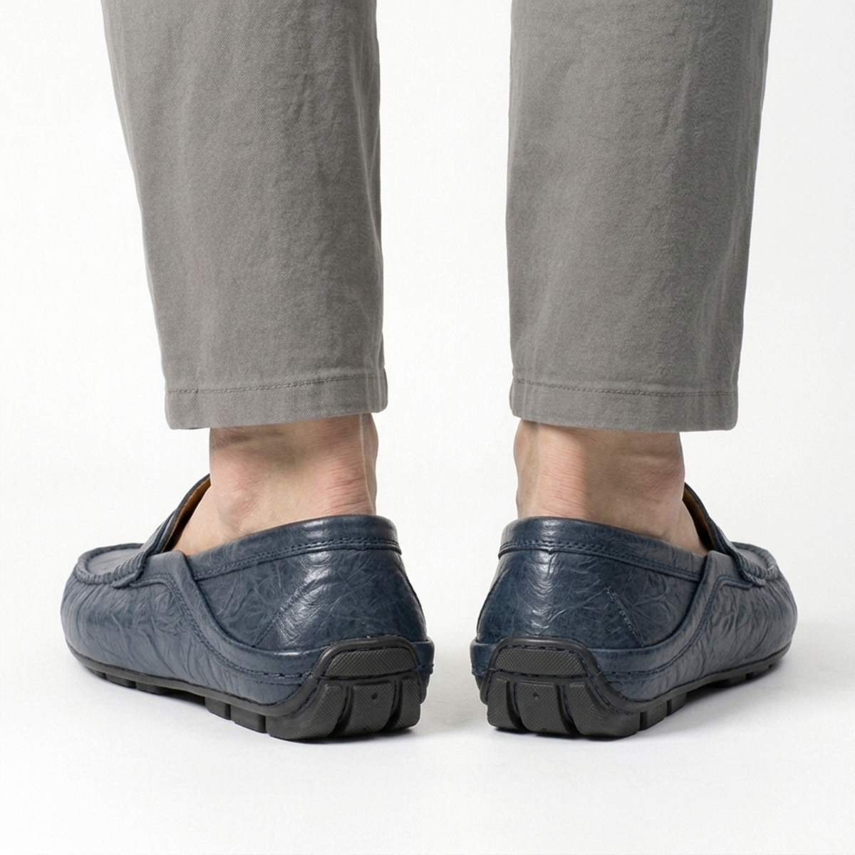 Men's moccasins — foldable heel — travel and casual style — product view