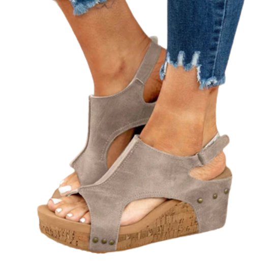 Women's platform sandals — adjustable strap and studs — casual — Grey