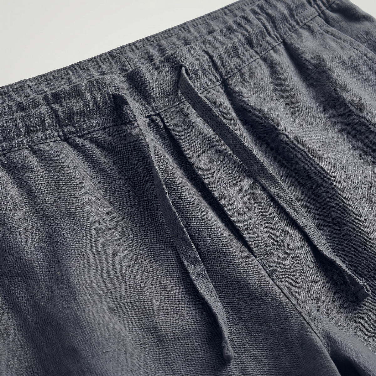 Men's short pants | lightweight vacation bottoms — product view
