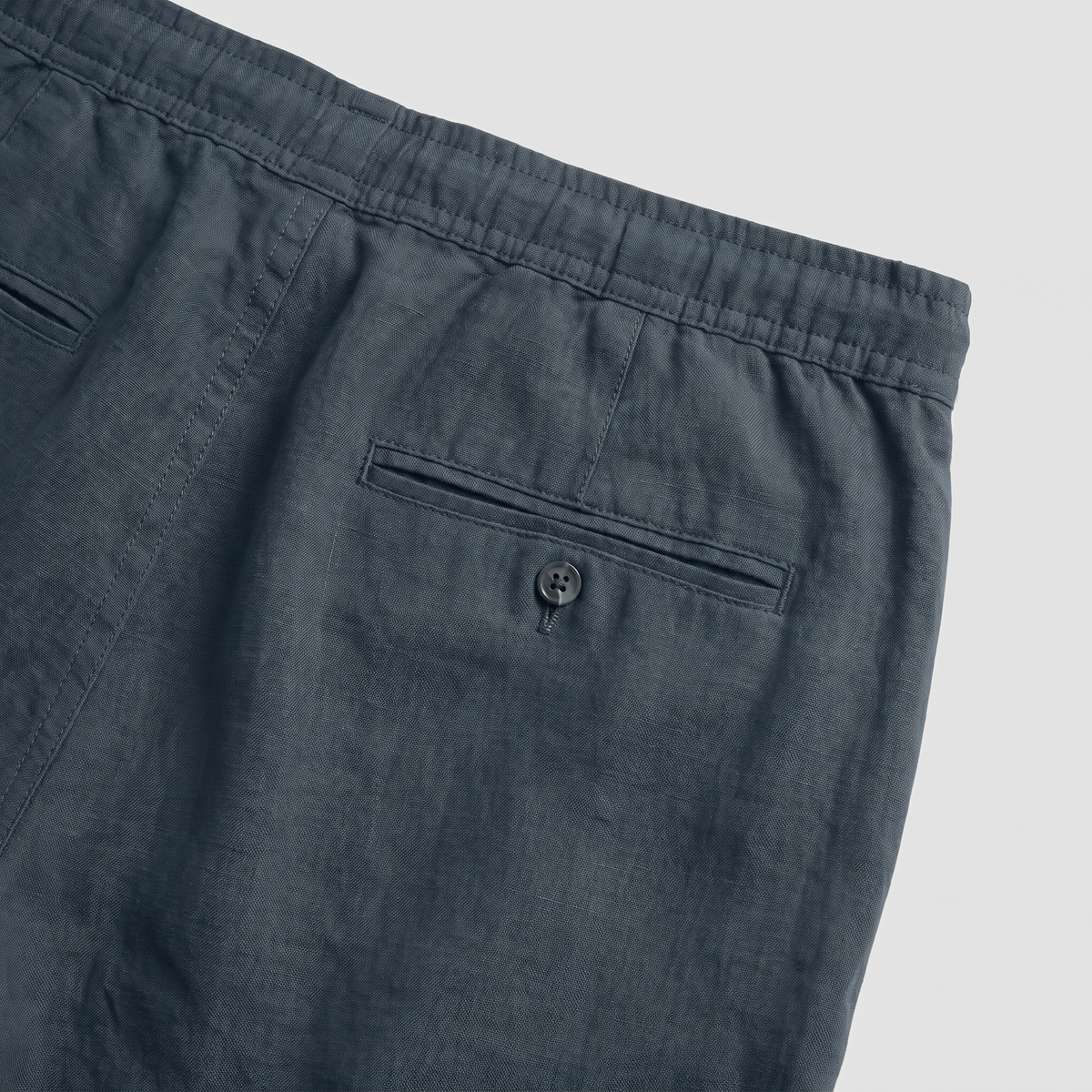 Men's short pants | lightweight vacation bottoms — product view