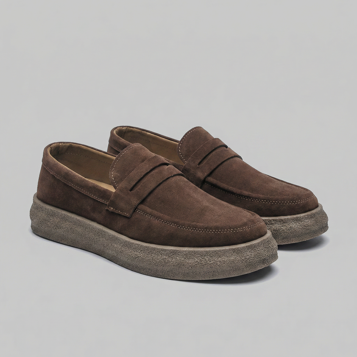 Men's slip-on shoes | classic moccasin — Brown