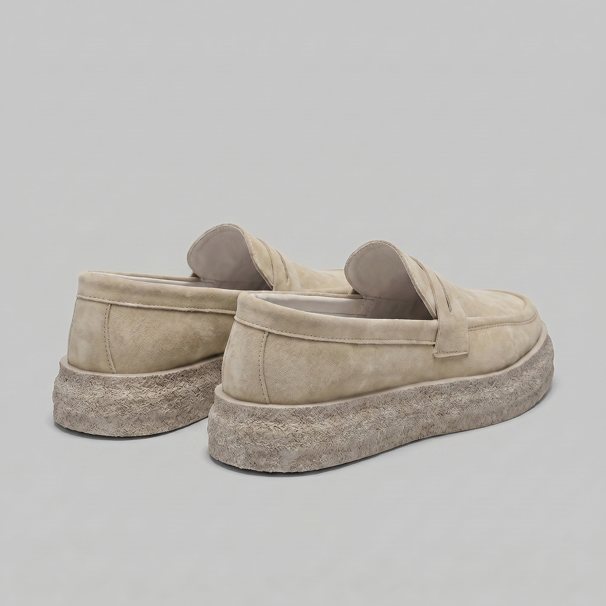 Men's slip-on shoes | classic moccasin — Beige