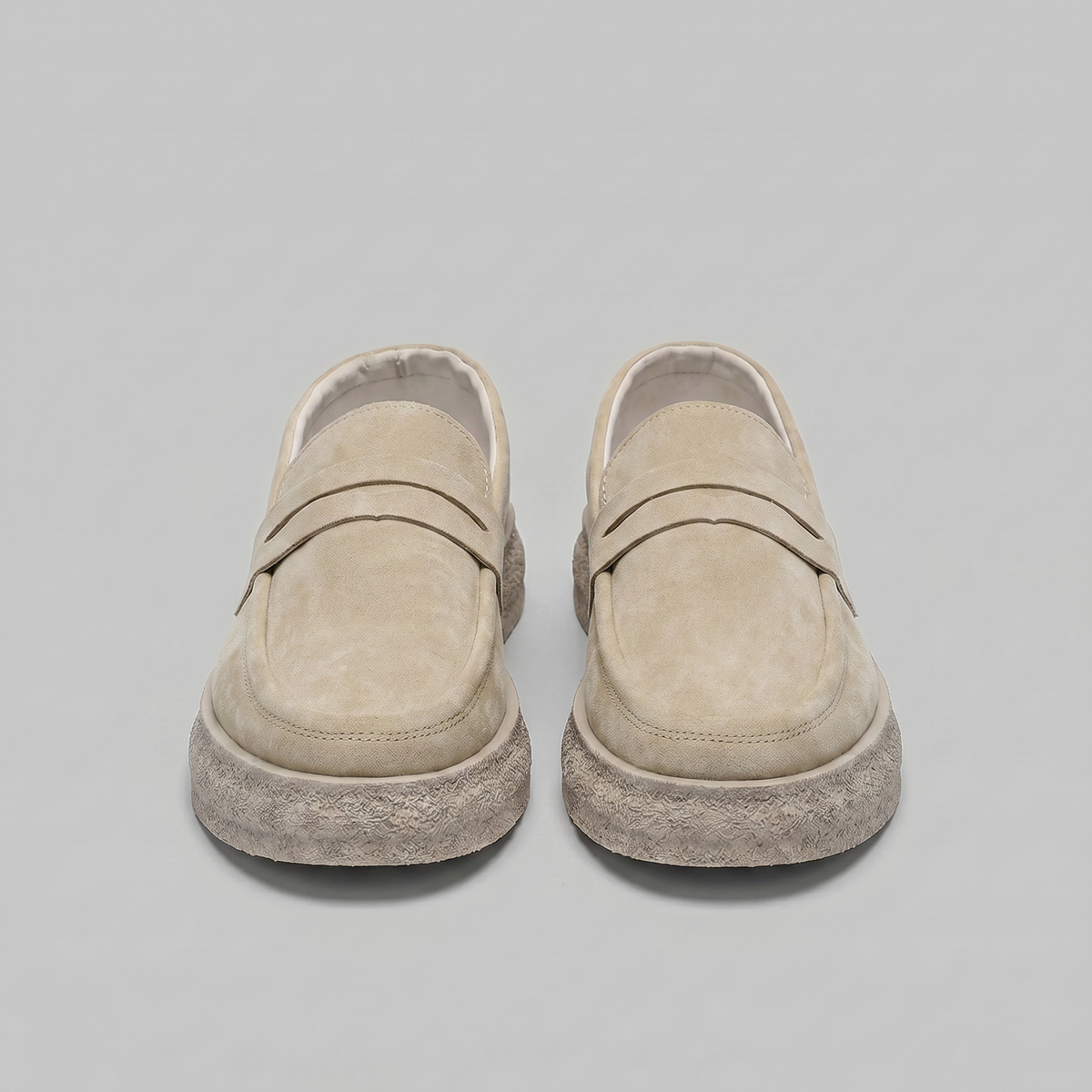 Men's slip-on shoes | classic moccasin — Beige