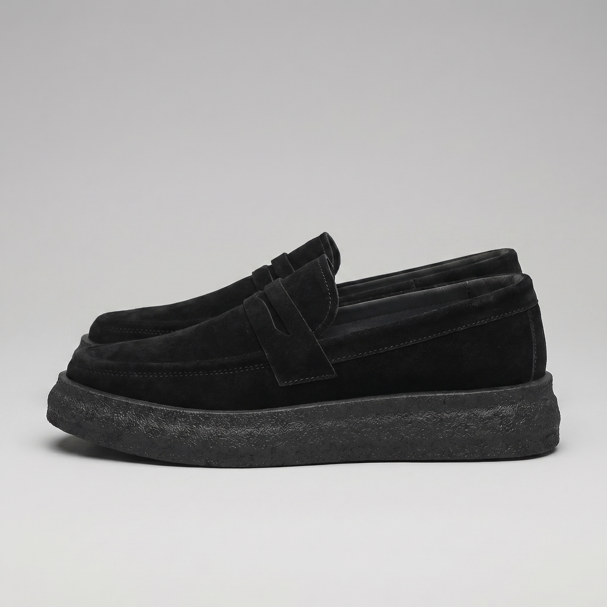 Men's slip-on shoes | classic moccasin — Black
