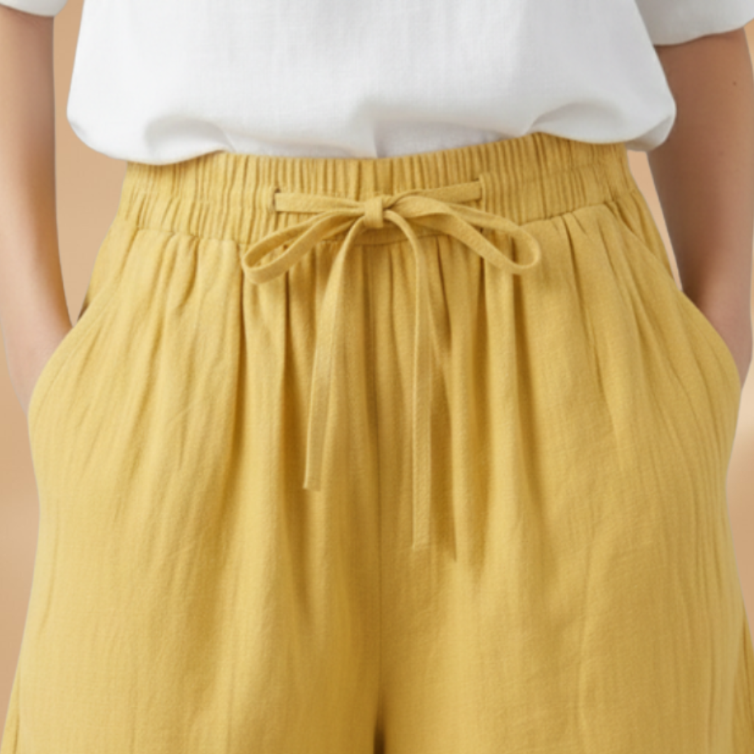 Short knee-length women's pants — wide short pants with gathered waist — product view