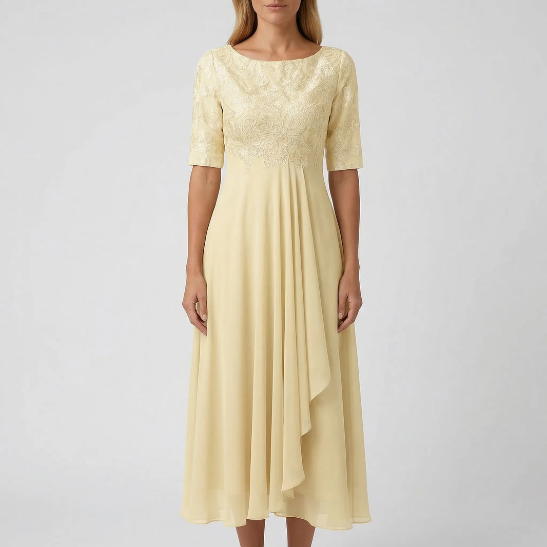 Cocktail dress for women - trapeze cut and lace bodice | evening