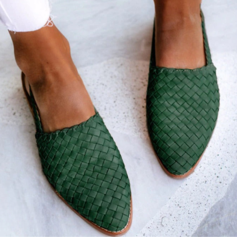 Woven open-toe women's sandals - flat buckle sandals - everyday use — Green