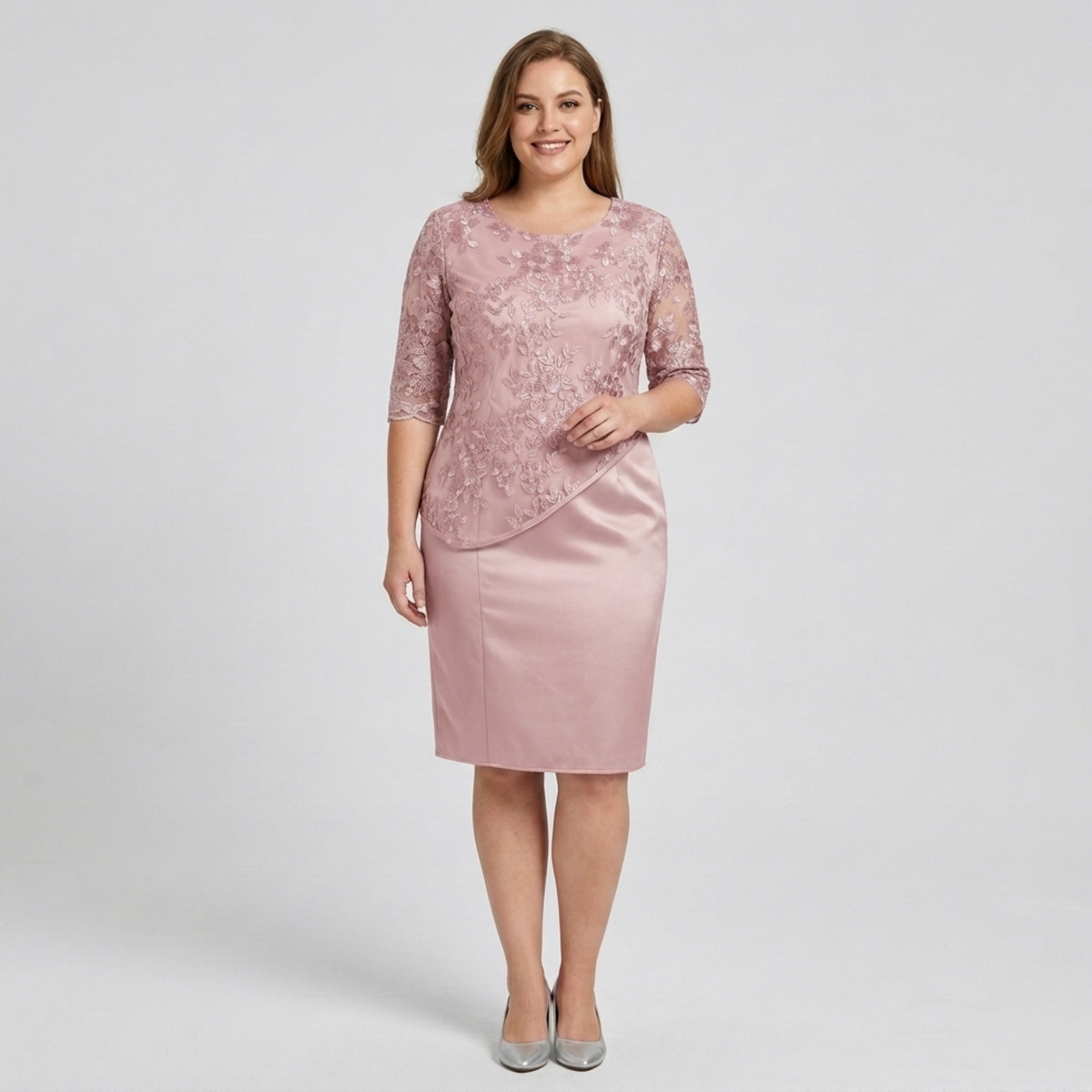 Plus size midi dress for women with lace embroidery — Pink