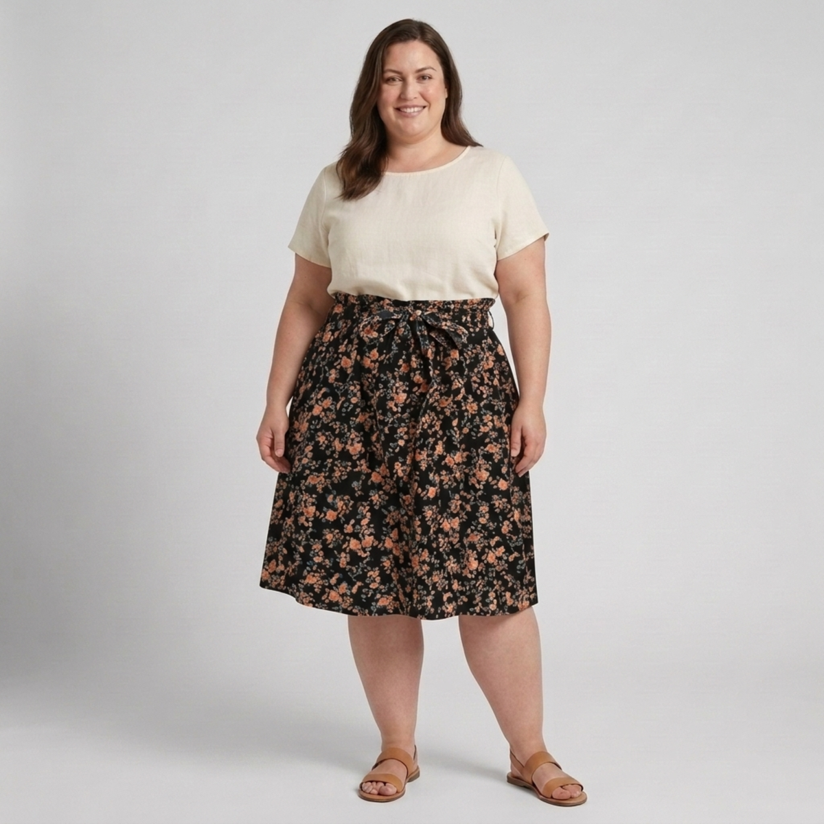 Plus size flared women's beach dress with floral pattern — Black