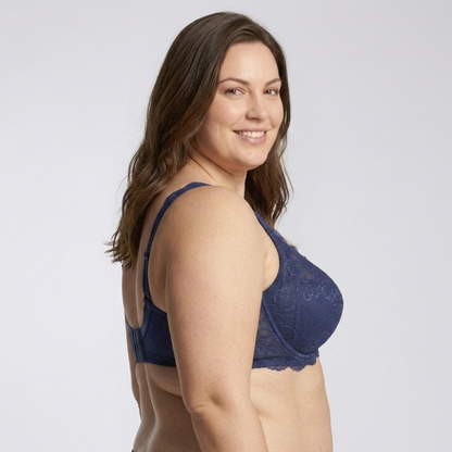 Plus size women's bra with underwire and lace details — image 3