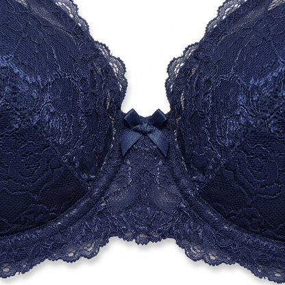 Plus size women's bra with underwire and lace details — image 11