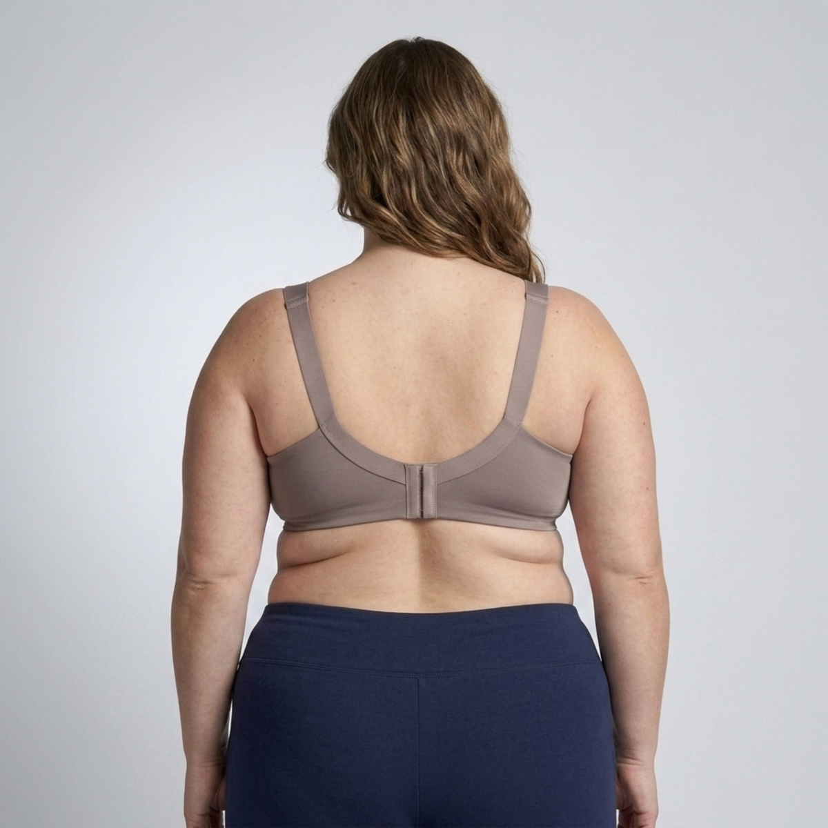 Plus Size Women's Seamless and Wire-Free Invisible Bra — image 2