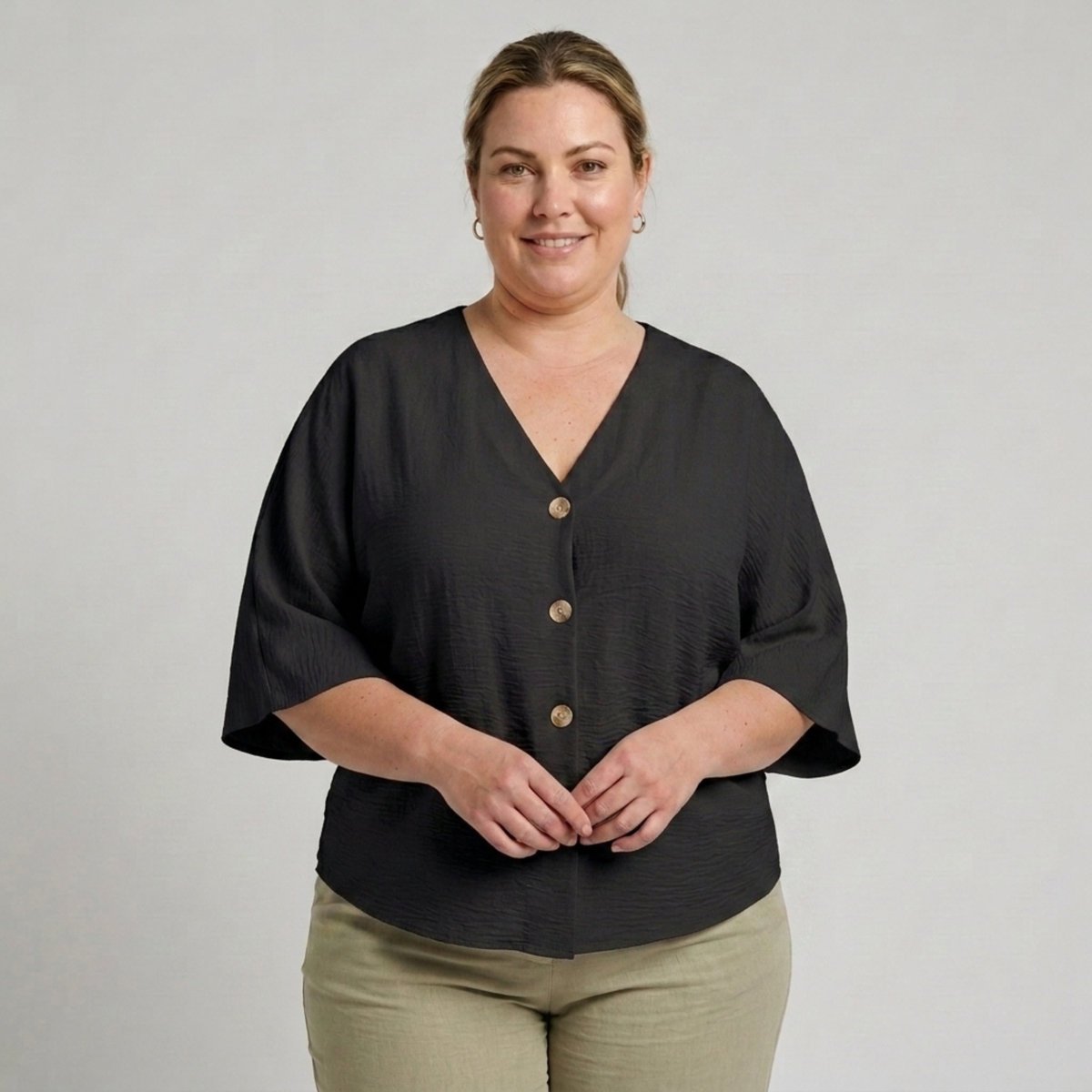 Plus Size Women's Loose Blouse with V-Neck and Long Sleeves — Black