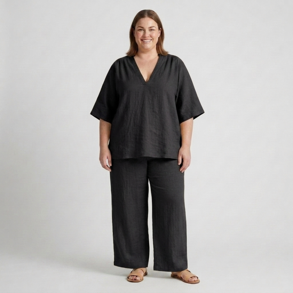 Women's Plus Size Set – Loose V-Neck Top and Flowy Pants — Black