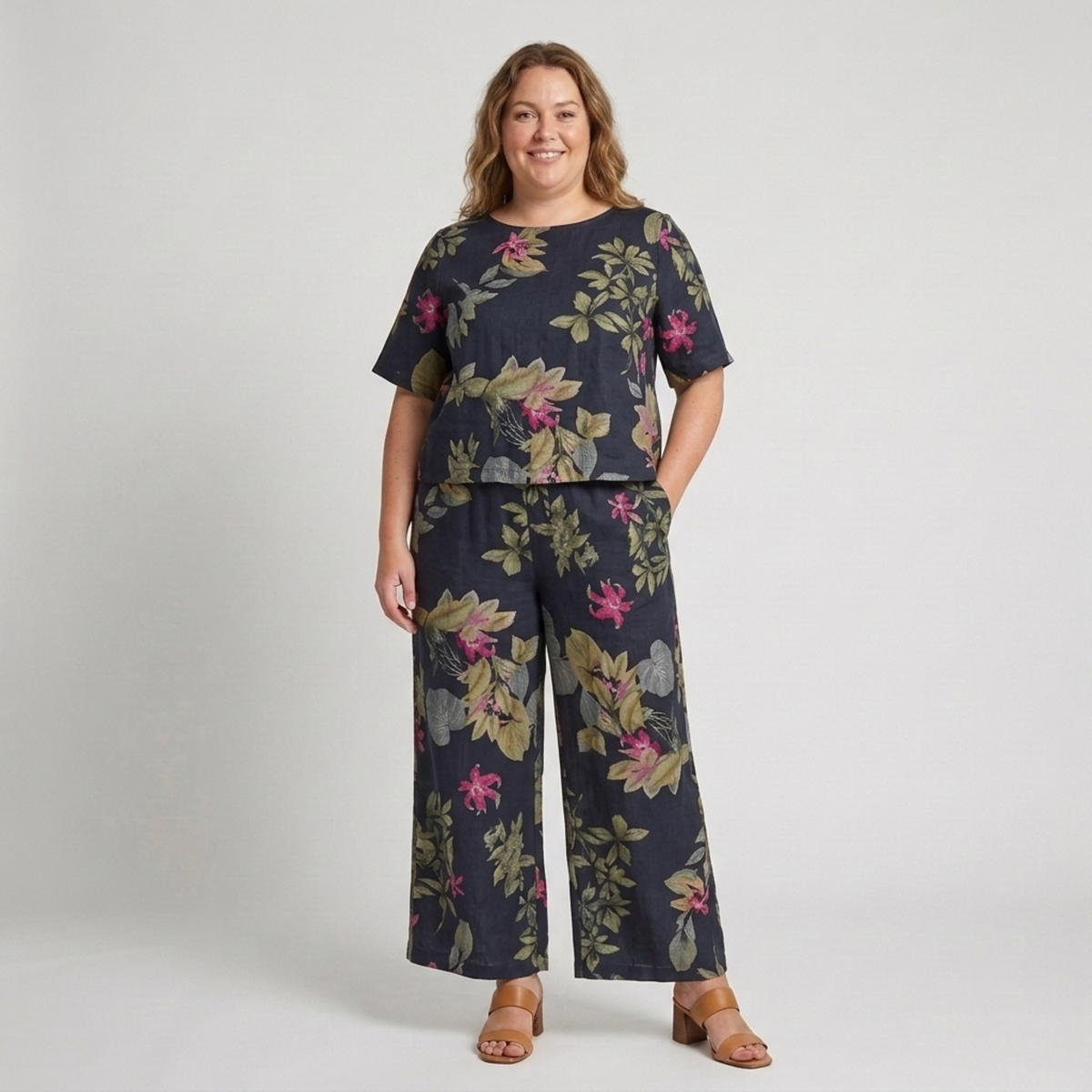 Plus Size Floral Print Pants Set — Black