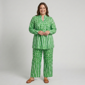 Plus Size Patterned Pants Set — Green
