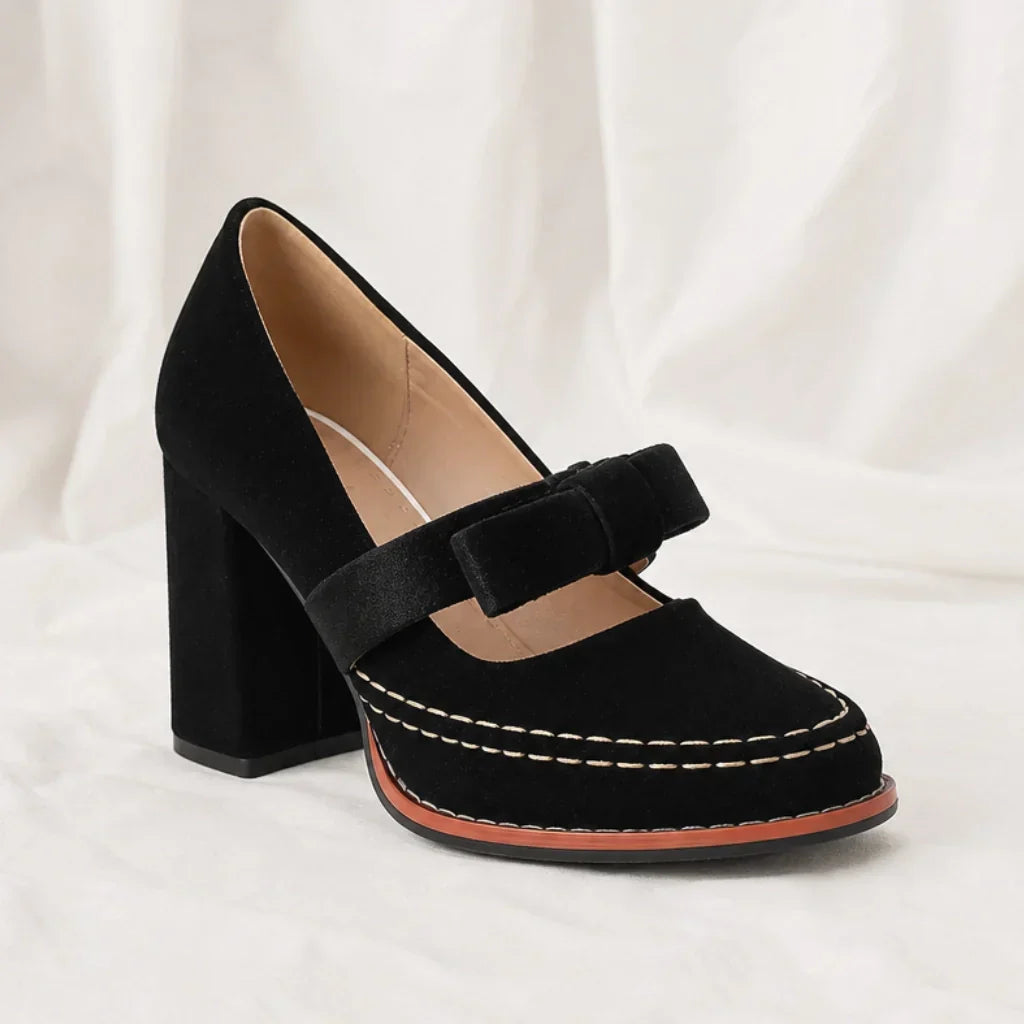 Velvet block heel moccasins for elegant women — Black