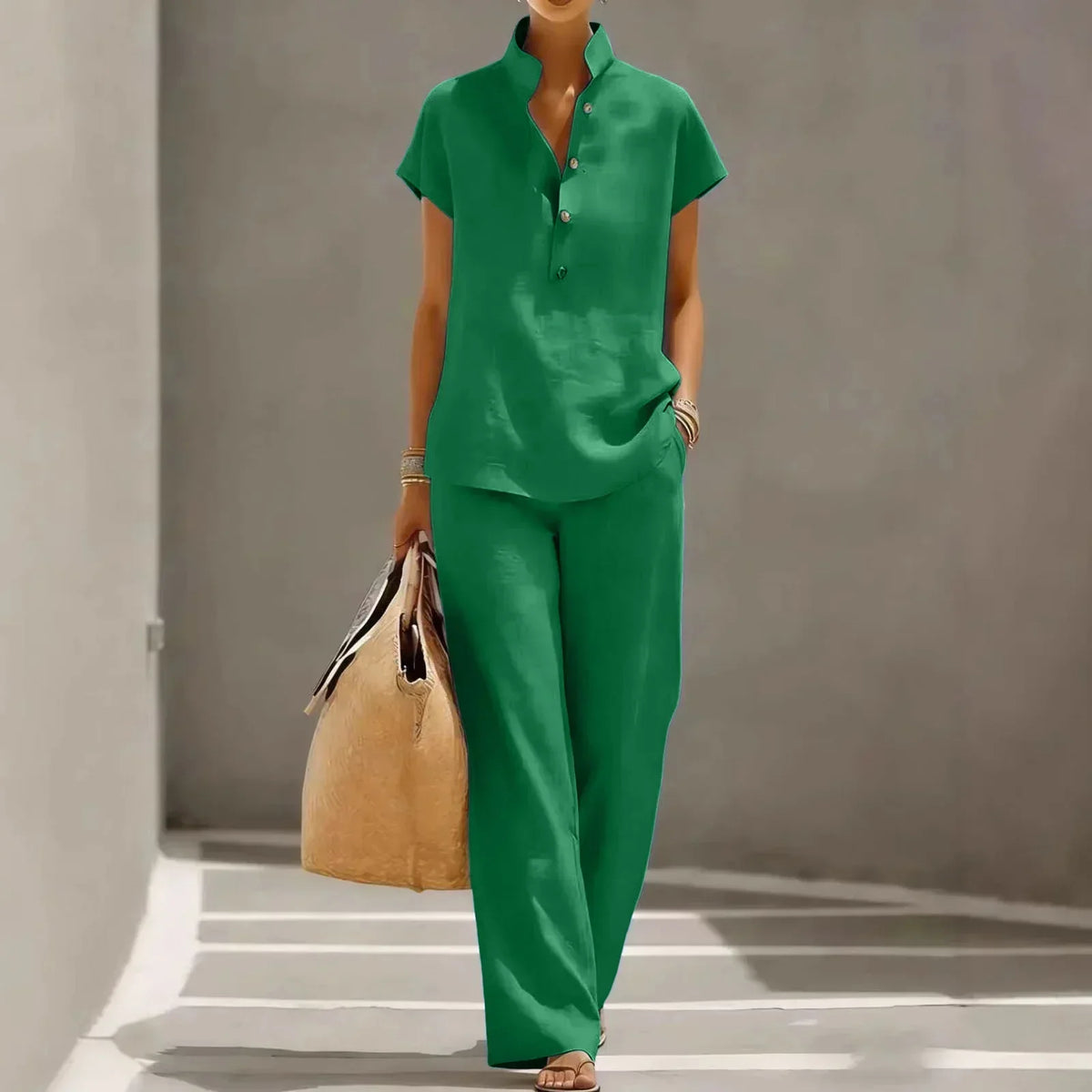 Two-piece women's set - flowy travel pants — Green