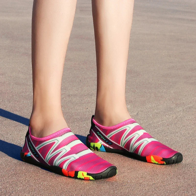 Unisex Water Shoes - Sea and Travel — Rose Red