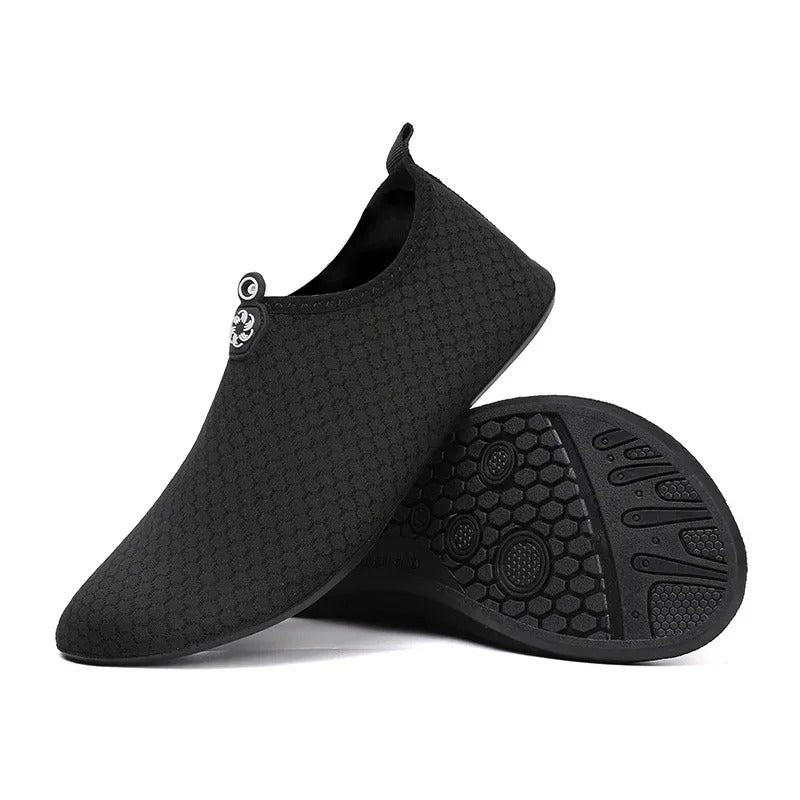 Unisex Water Shoes - Sole - Beach Travel Accessory — Black