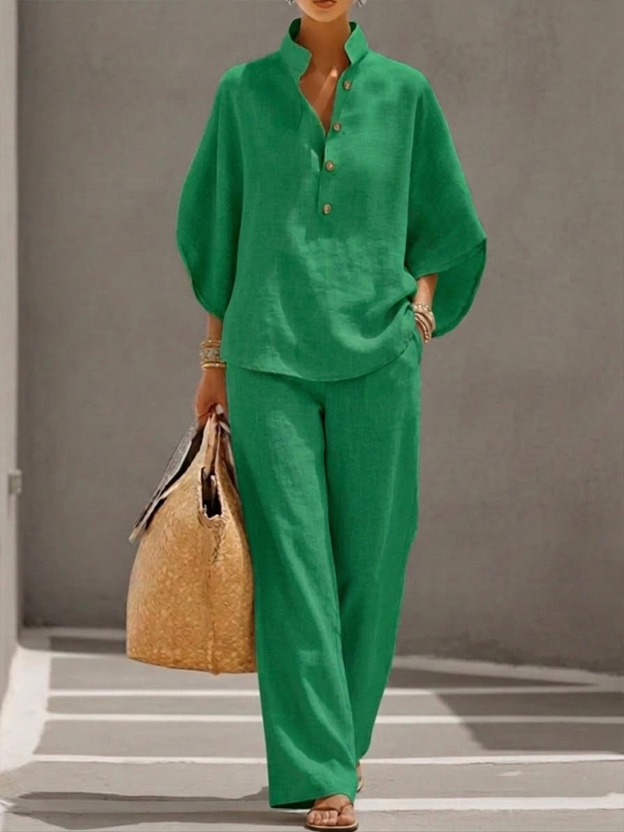 Women's suit with loose top, batwing sleeves, and straight pants — Green