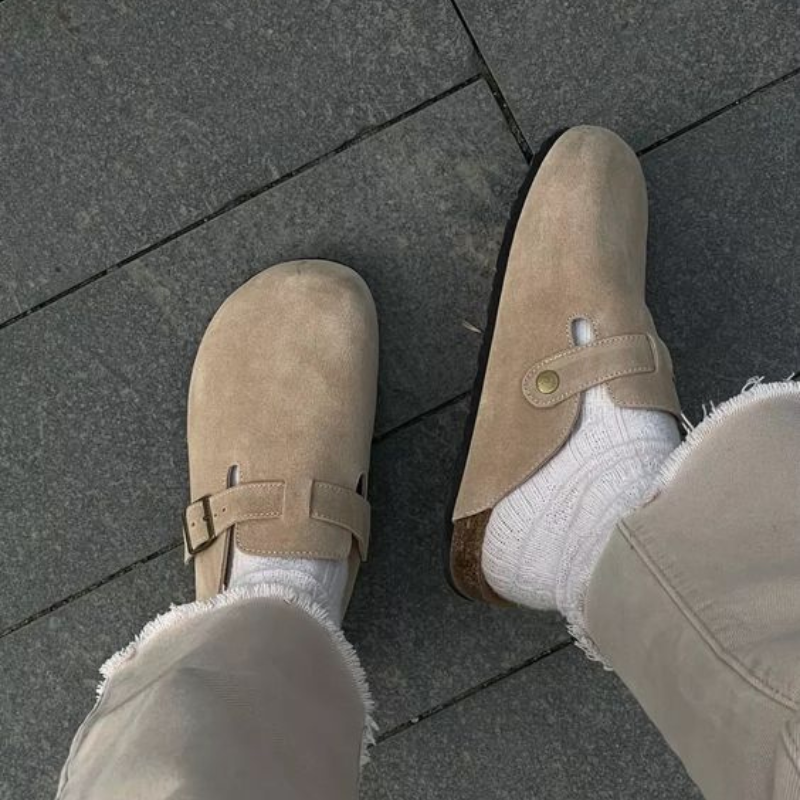 Men's Clogs with Ergonomic Sole — product view