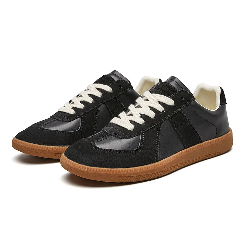 Men's Vintage Style Shoes with Durable Sole — Black