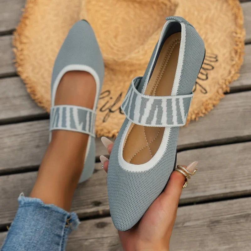 Pointed Toe Flat Shoes — Grey